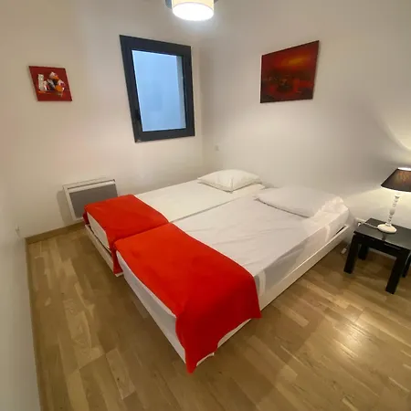아파트 T3 Au Coeur D'arcachon, A 50m De La & 300m De La Gare, Parking Et Wifi Inclus - Fr-1-374-121